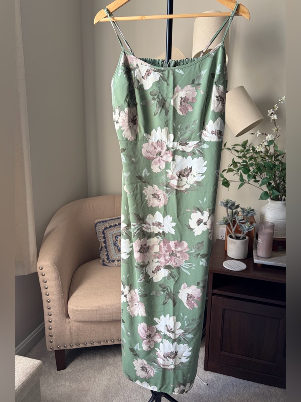Abercrombie & Fitch Scoopneck Slip Midi Dress
